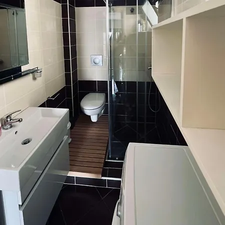 Apartment Beachfront Sarande