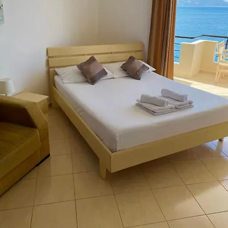 Beachfront * Sarande