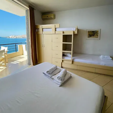 Apartment Beachfront Sarande